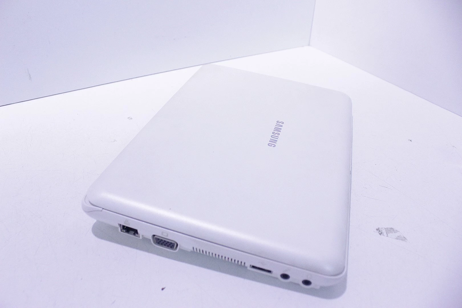 netbook-samsung-n130-seria-procesora-4366-20