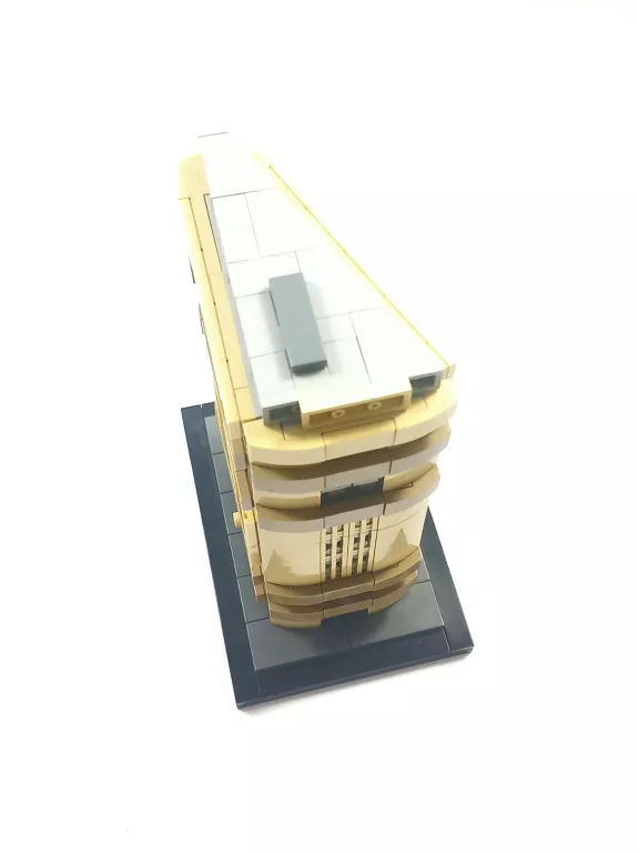 LEGO ARCHITECTURE FLATRION BUILDING 21023