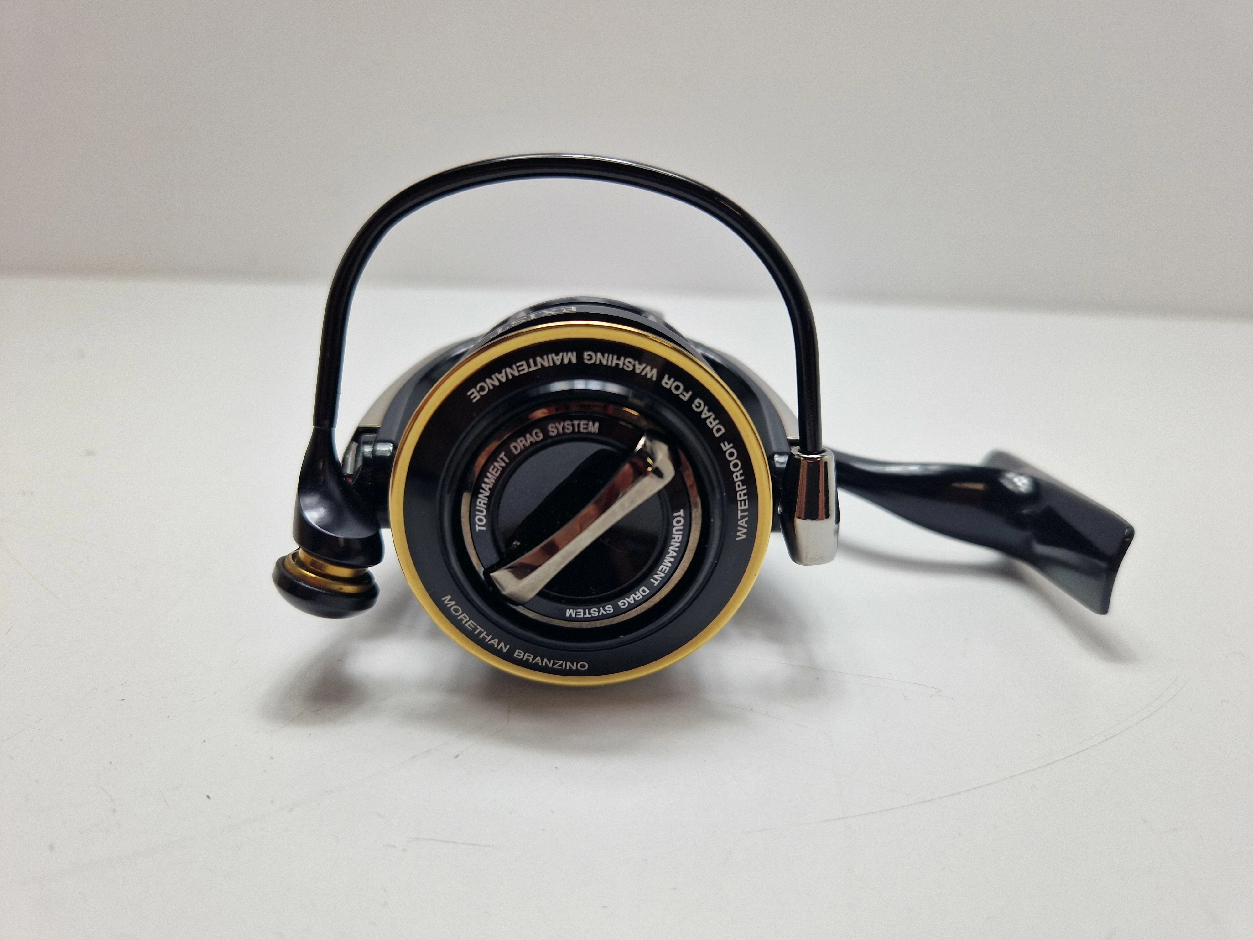 kolowrotek-daiwa-exist-hyper-branzino-custom-2508-r-model-22-exist-g-lt