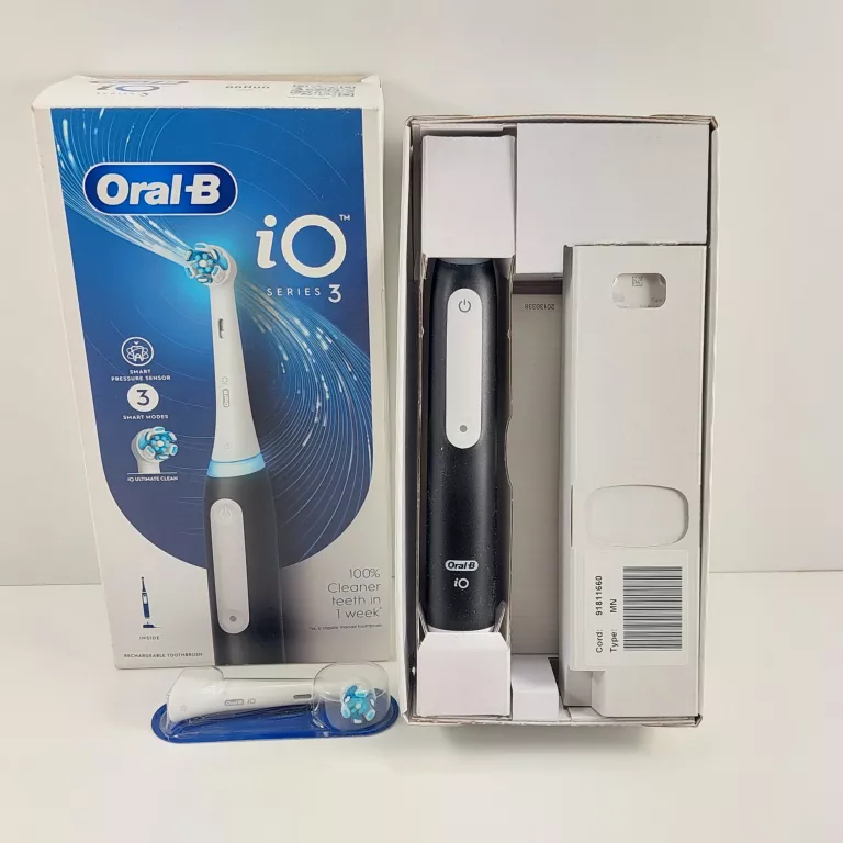 SZCZOTECZKA ELEKTRYCZNA ORAL-B IO3