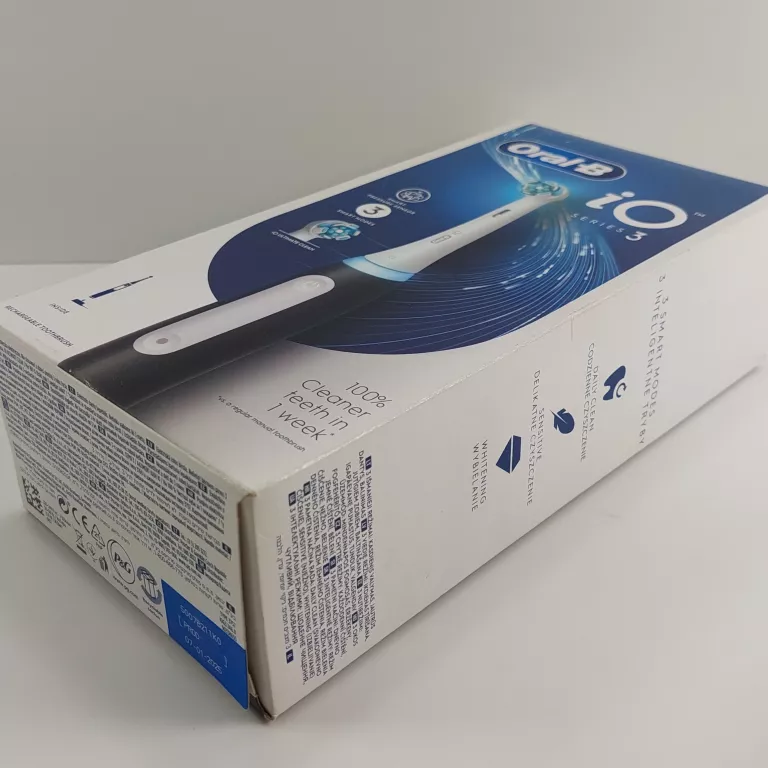 SZCZOTECZKA ELEKTRYCZNA ORAL-B IO3