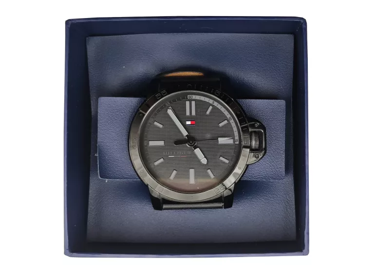 ZEGAREK MĘSKI NA PASKU TOMMY HILFIGER TH.367.1.34.2593