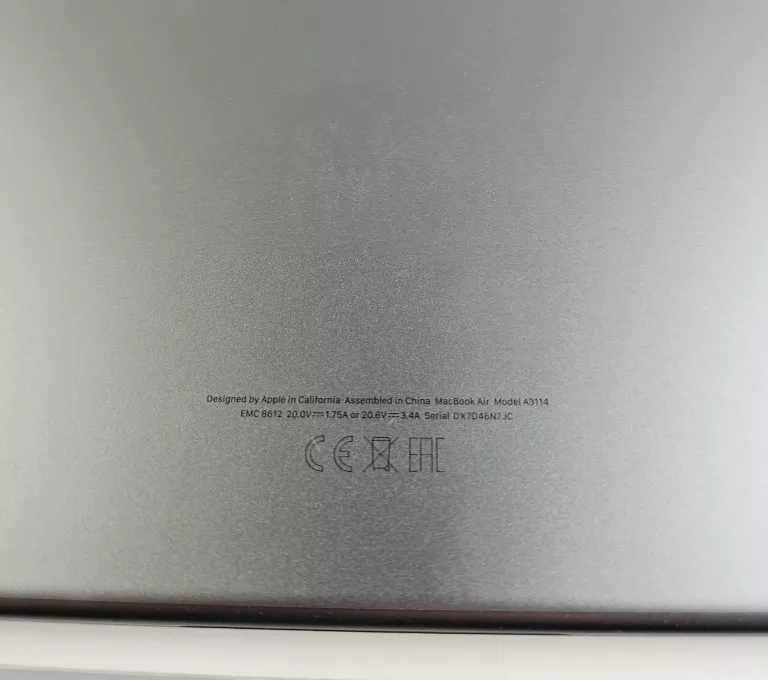 LAPTOP MACBOOK AIR 15" M3 2024 8/256GB A3114 + PUDEŁKO, KABEL