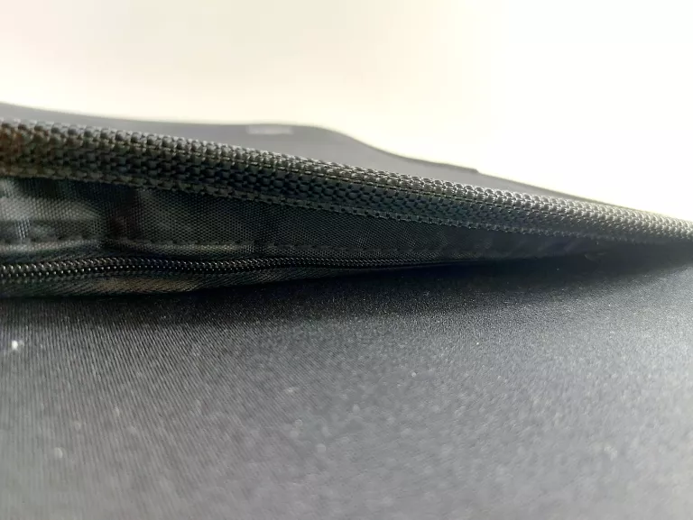 torba-do-macbook-air-13-do-laptopow-14-cali-do-37-x-27-cm-belkin-sleeve-wielkosc-matrycy-1400