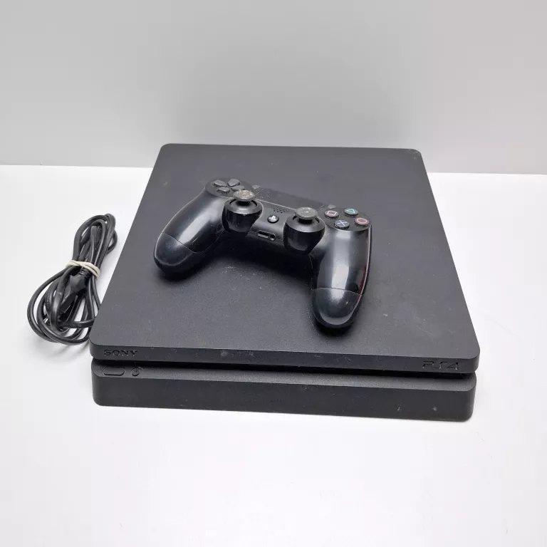 KONSOLA PLAY STATION 4 500 GB