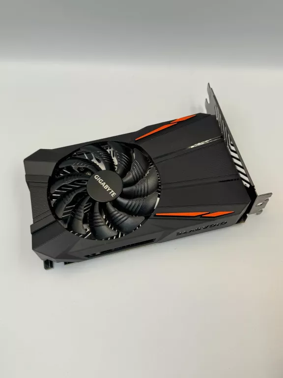GIGABYTE GEFORCE GTX 1050 2 GB BOX KOMPLET