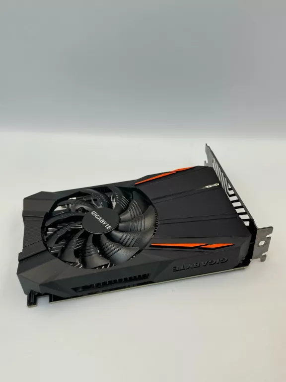 GIGABYTE GEFORCE GTX 1050 2 GB BOX KOMPLET