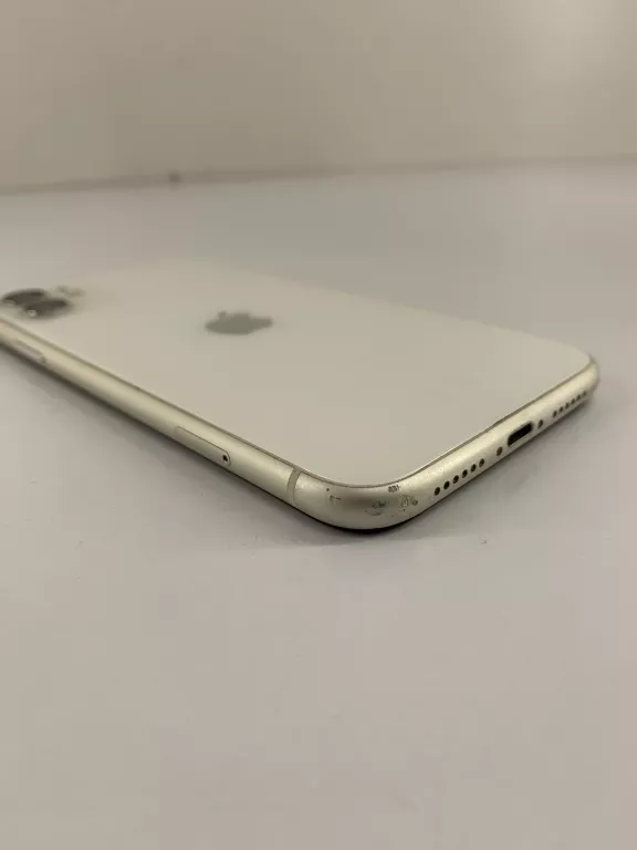 TELEFON IPHONE 11 64GB 77%