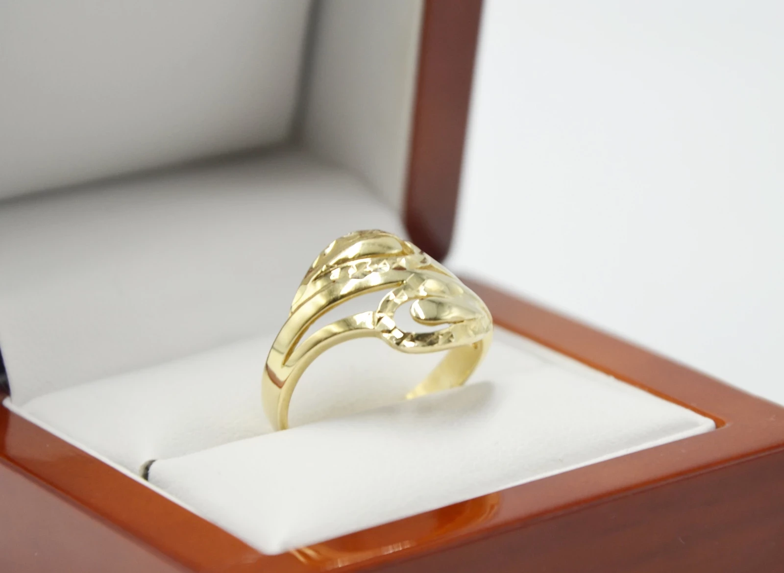 piekny-zloty-pierscionek585293g17r-swietlikow-8-warszawa