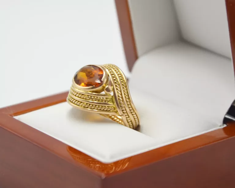 NIEPOWTARZALNY ZŁOTY SYGNET DAMSKI(585) 14K R:16 W:7,67G
