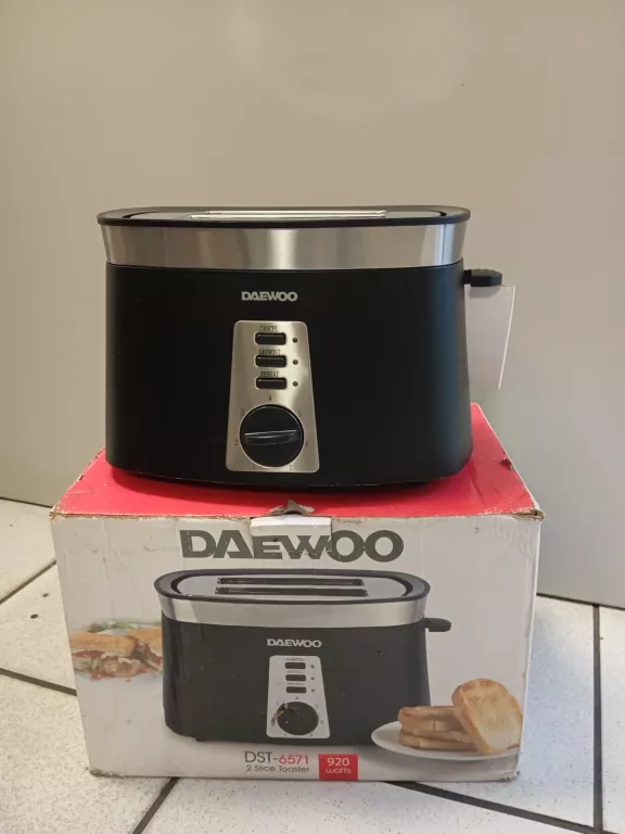 TOSTER DWUSZCZELINOWY DAEWOO DST-6571 920W