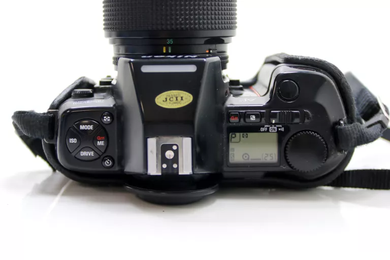 APARAT NIKON F-801