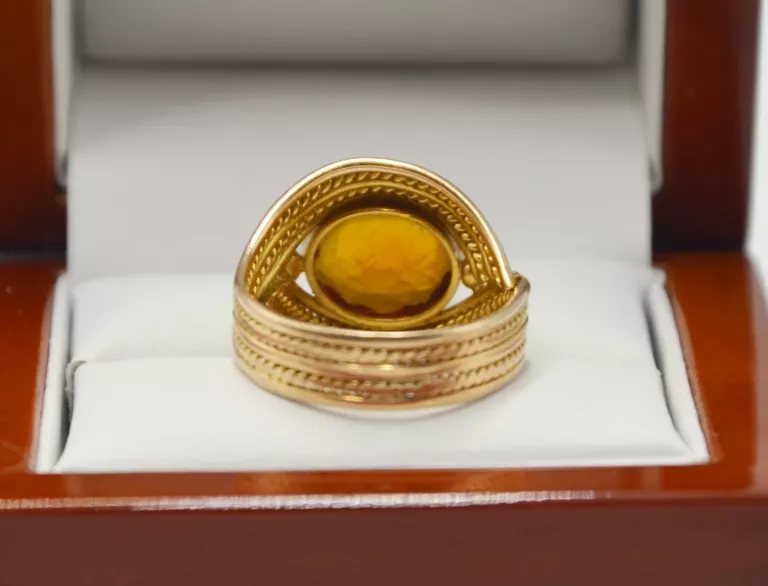 NIEPOWTARZALNY ZŁOTY SYGNET DAMSKI(585) 14K R:16 W:7,67G