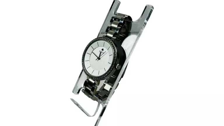 ZEGAREK ZOYA KOLOR SREBRNY BRANSOLETA MECHANIZM KWARCOWY