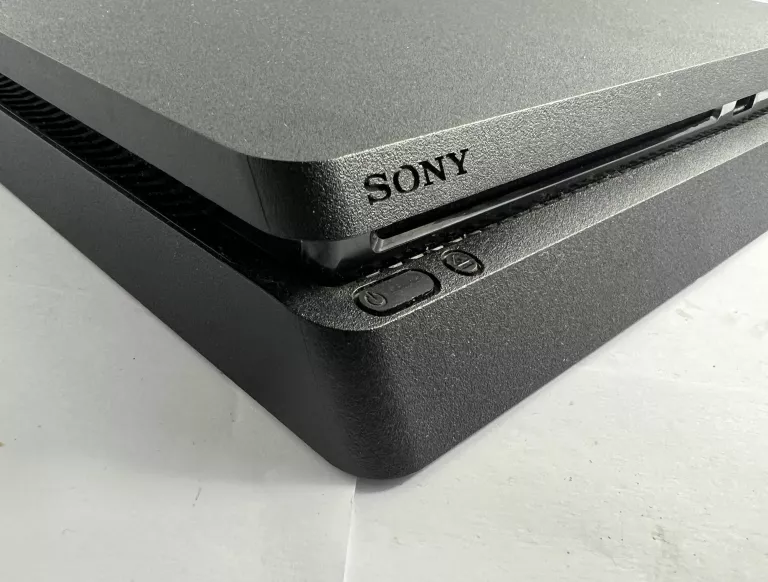 KONSOLA PS4 SLIM 500 GB CUH-2216A + OKABLOWANIE