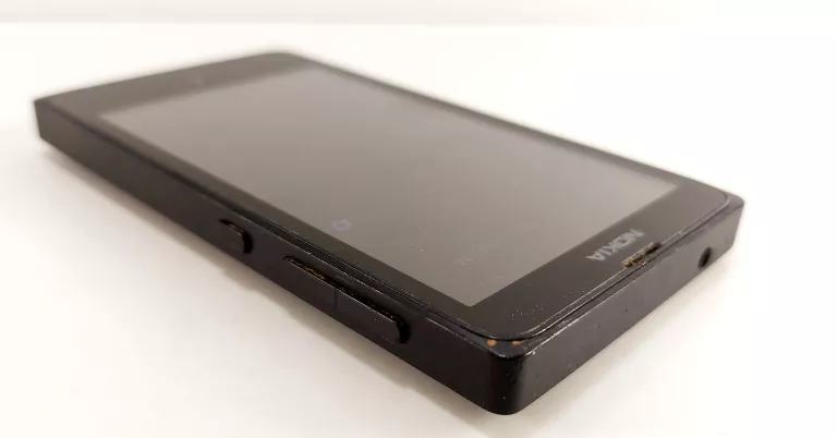 TELEFON NOKIA X RM-980 512 MB / 4 GB 3G CZARNY