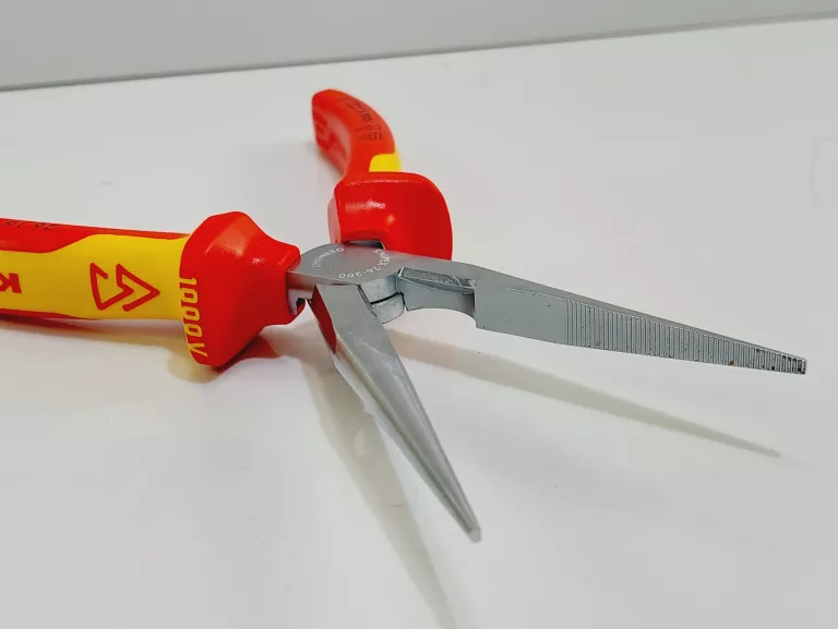 szczypce-knipex-260160200-glowna-62-poznan-ska-x