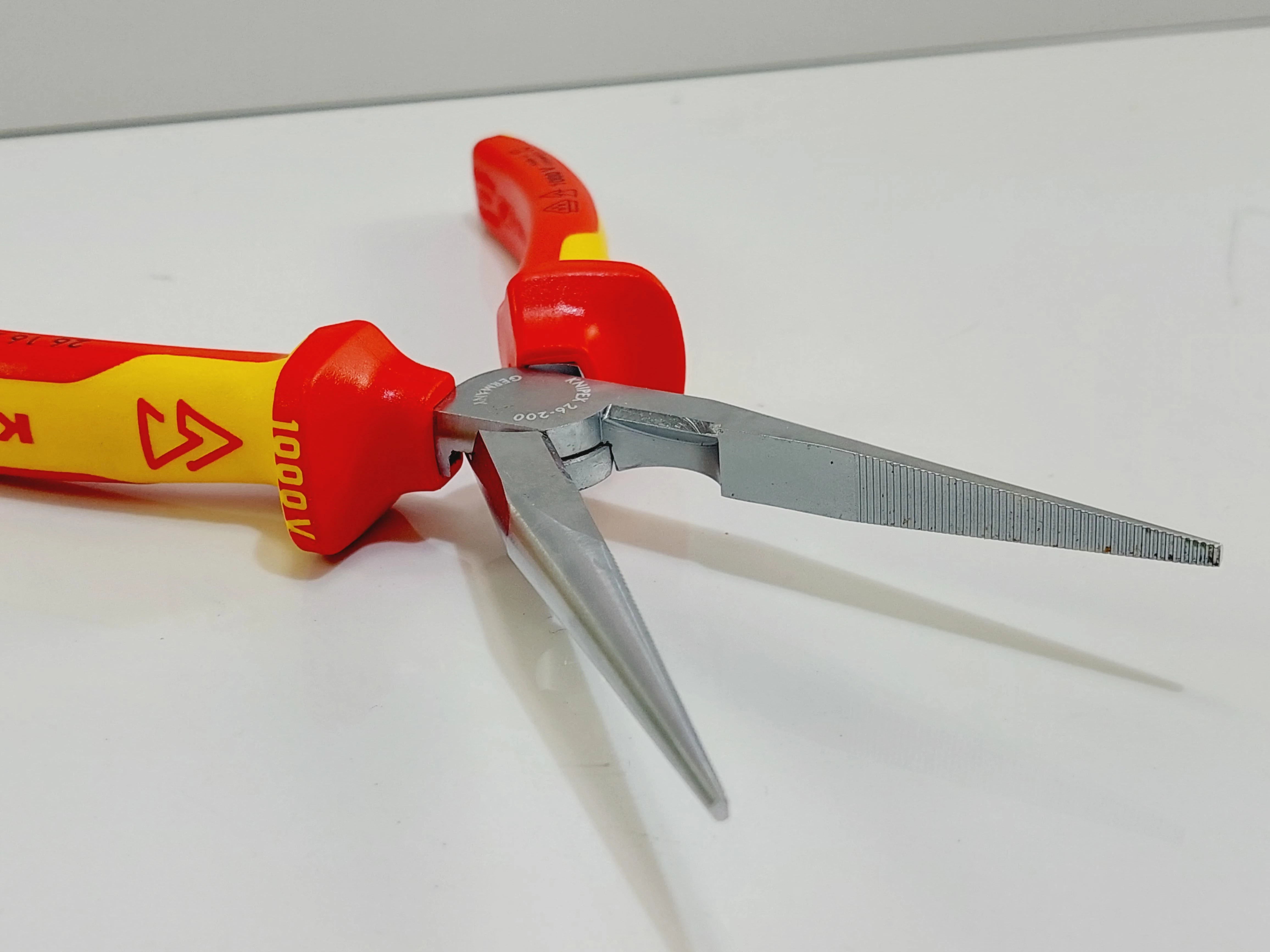 szczypce-knipex-260160200-glowna-62-poznan-ska-x