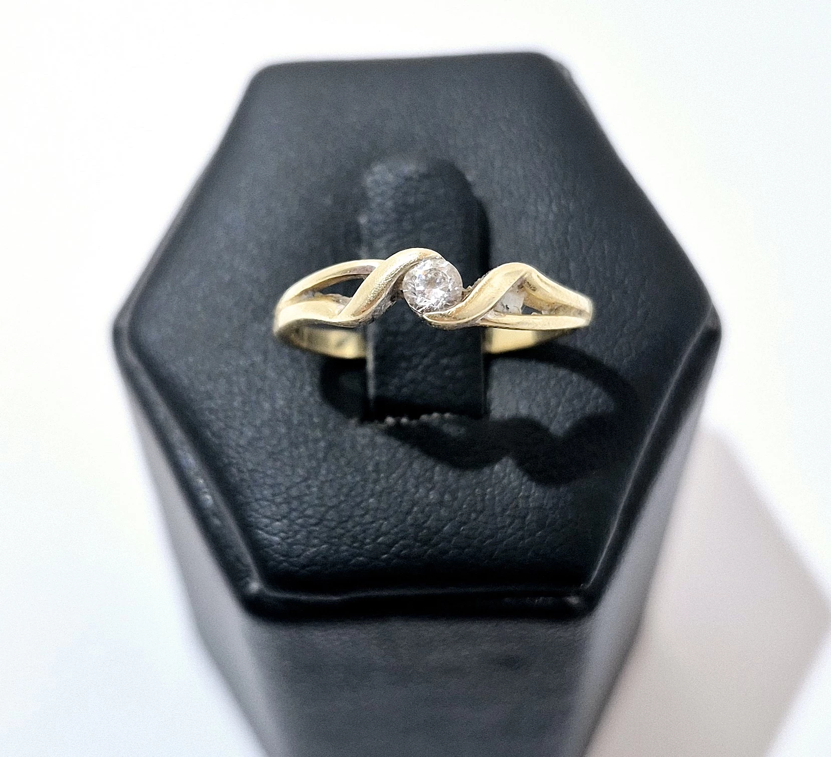 zloty-pierscionek-z-kamieniem-175g-585-r15-rodzaj-2205-16