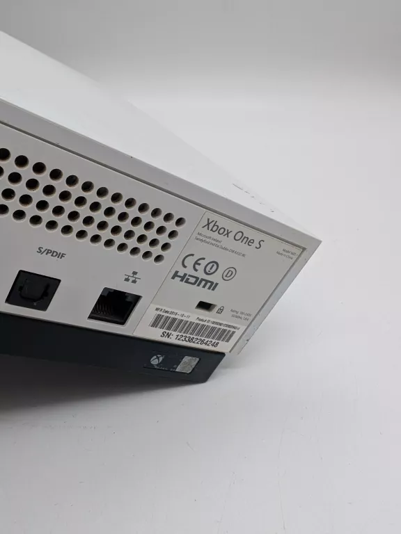 KONSOLA XBOX ONE S 500GB KOMPLET