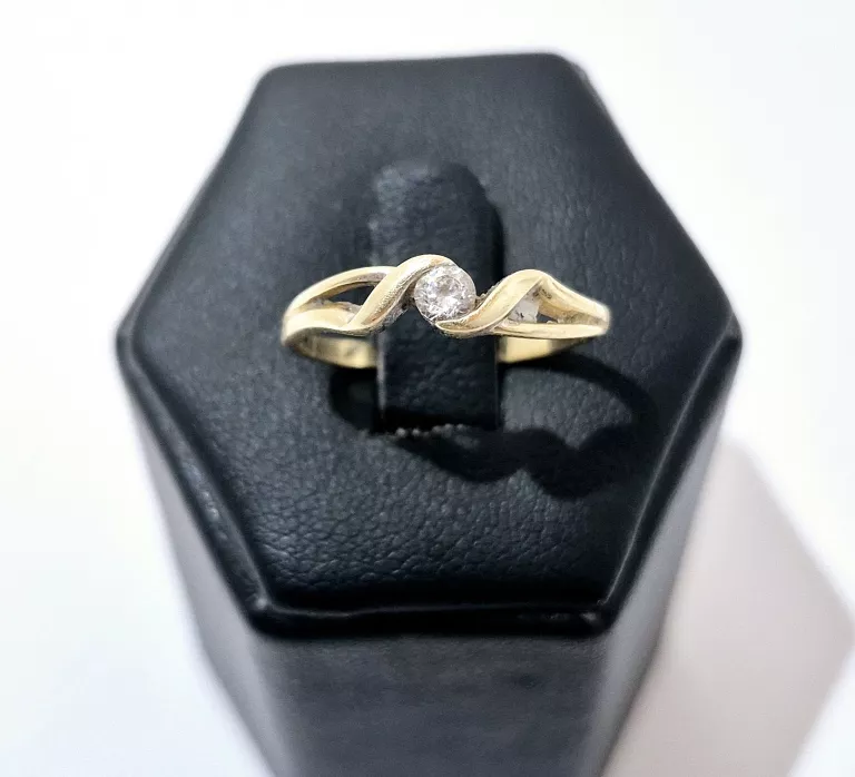 zloty-pierscionek-z-kamieniem-175g-585-r15-rodzaj-2205-16