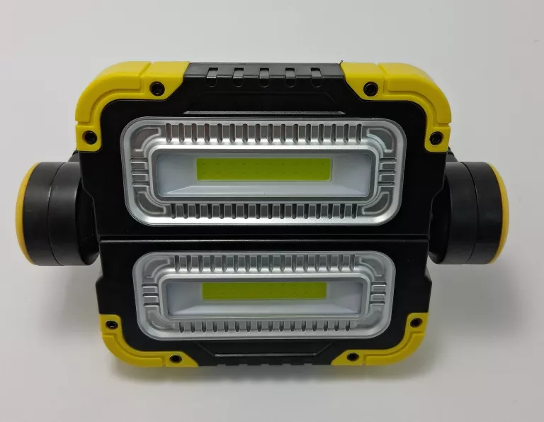 LAMPA ROBOCZA LED TECHLINER NA BATERIE