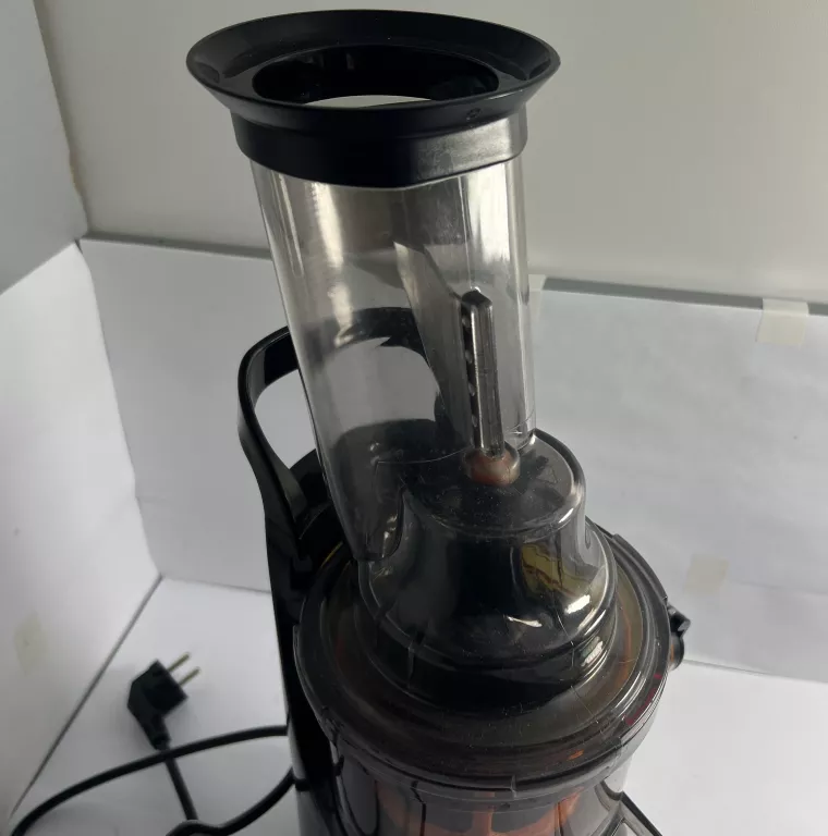 WYCISKARKA WOLNOOBROTOWA PIONOWA FRIDJA F1900 240 W