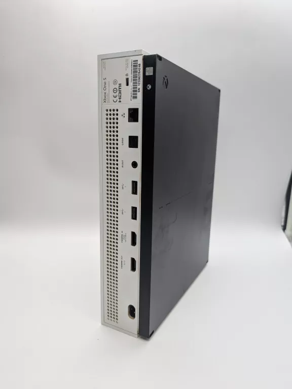 KONSOLA XBOX ONE S 500GB KOMPLET