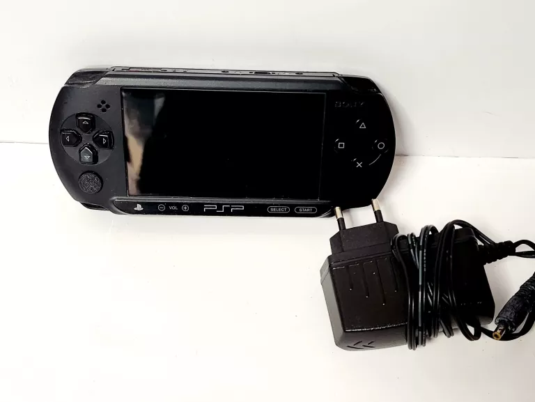 KONSOLA SONY PSP STREET PSP-E1003 + ŁADOWARKA