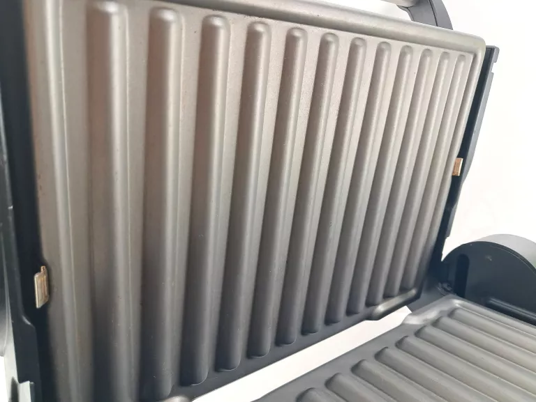 GRILL ELEKTRYCZNY DELONGHI GRILIATUTTO CG4001.BK