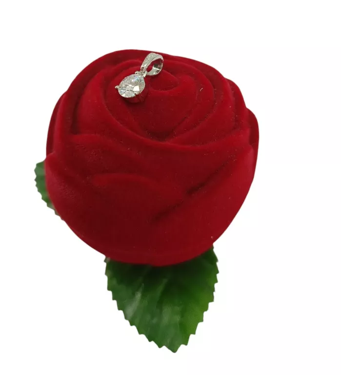 delikatna-zawieszka-z-cyrkonia-925-120-g-marka-226434-315782