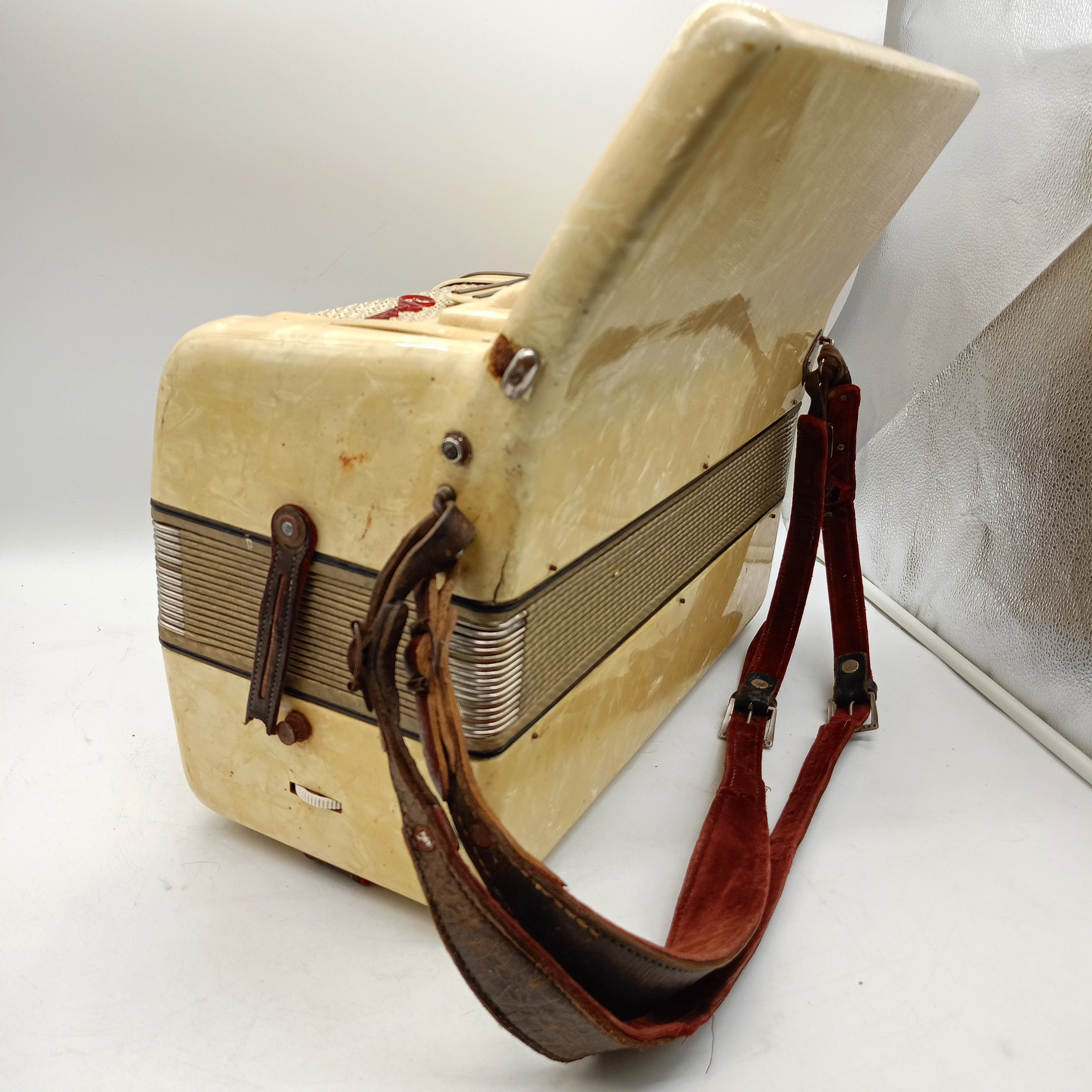 akordeon-stradella-wloski-kod-producenta-1540