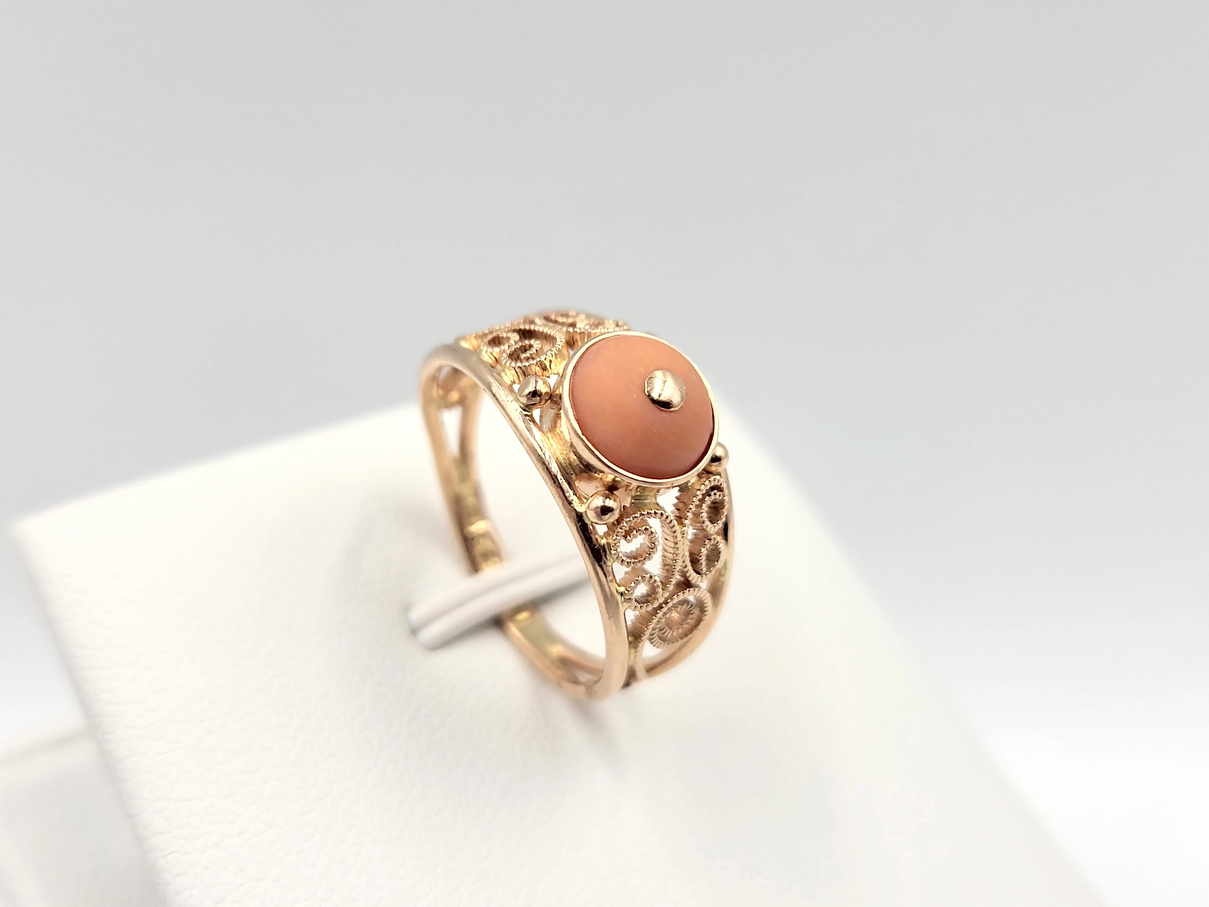 zloty-pierscionek-z-koralem-p585-304g-r14-3-maja-48-poznan-ska-x