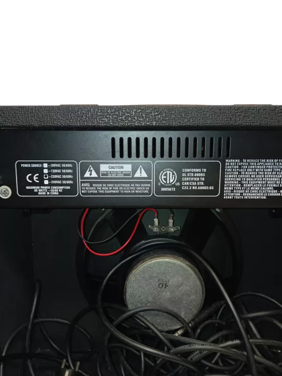 WZMACNIACZ DO GITARY BASOWEJ HARLEY BENTON HB-40B (40W)