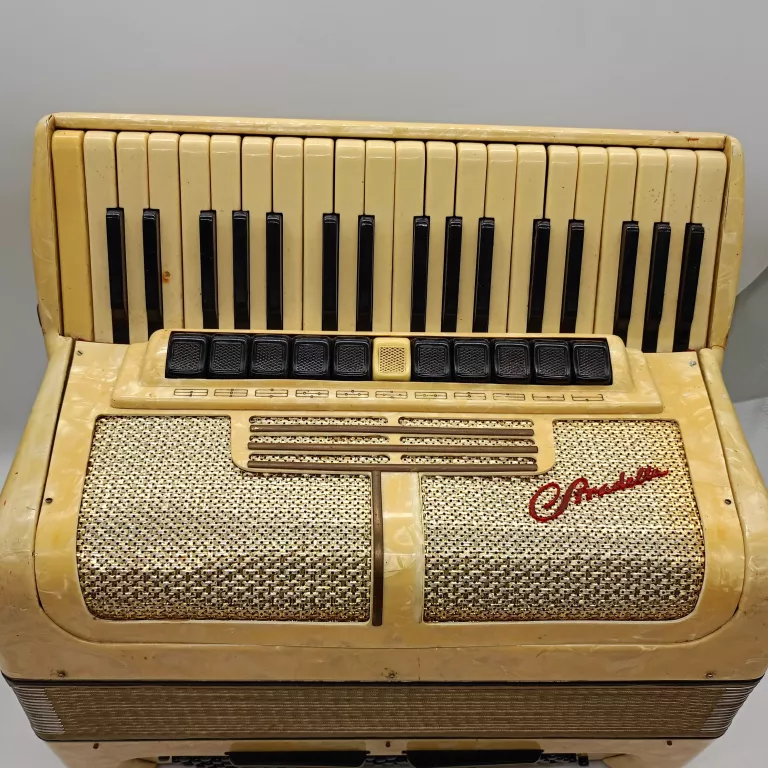 akordeon-stradella-wloski-kod-producenta-1540