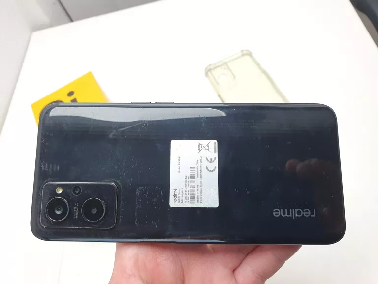 TELEFON RELAME 91 4/64 GB KOMPLET