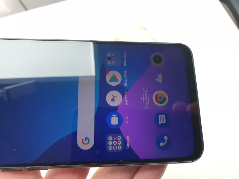 TELEFON RELAME 91 4/64 GB KOMPLET