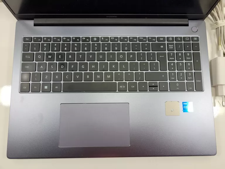 LAPTOP HUAWEI MATEBOOK D16 16" I5-12450H 16/512GB SSD