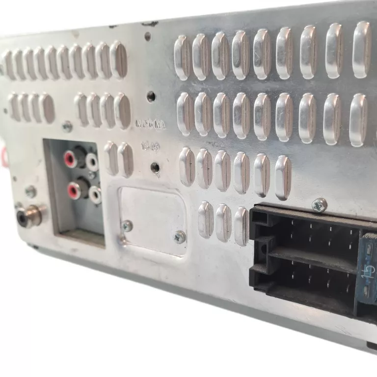 radio-blaupunkt-new-orleans-220-rodzaje-odtwarzanych-nosnikow-205774-4