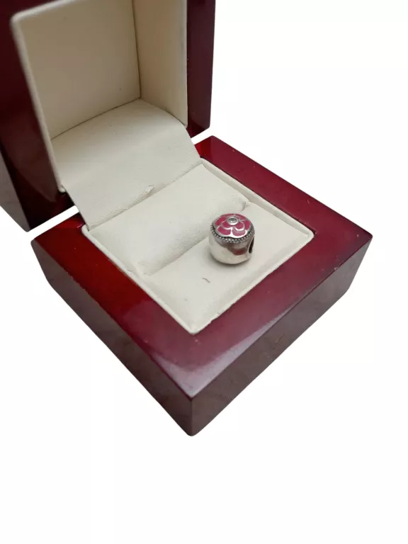 SREBRNY CHARMS DO BRANSOLETKI 1,98 G 925
