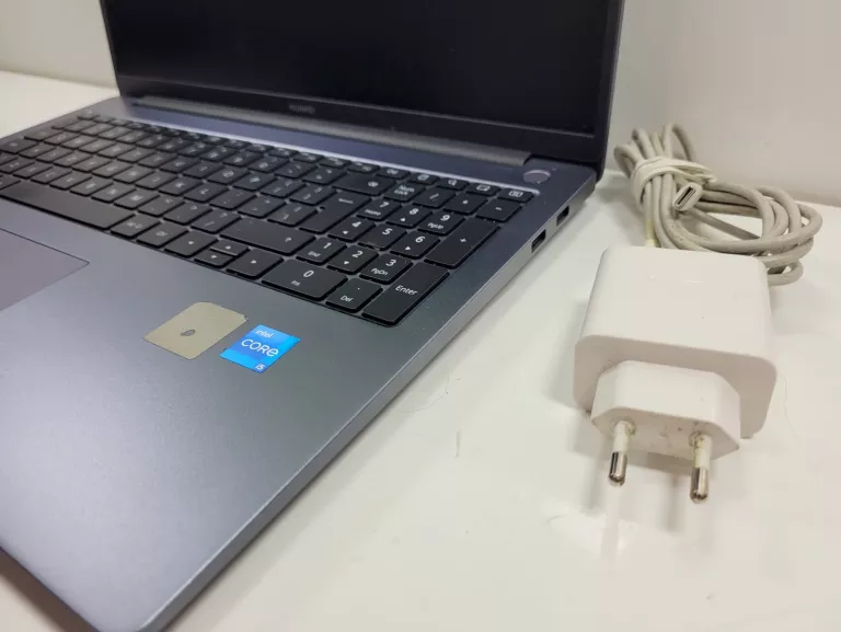 LAPTOP HUAWEI MATEBOOK D16 16" I5-12450H 16/512GB SSD