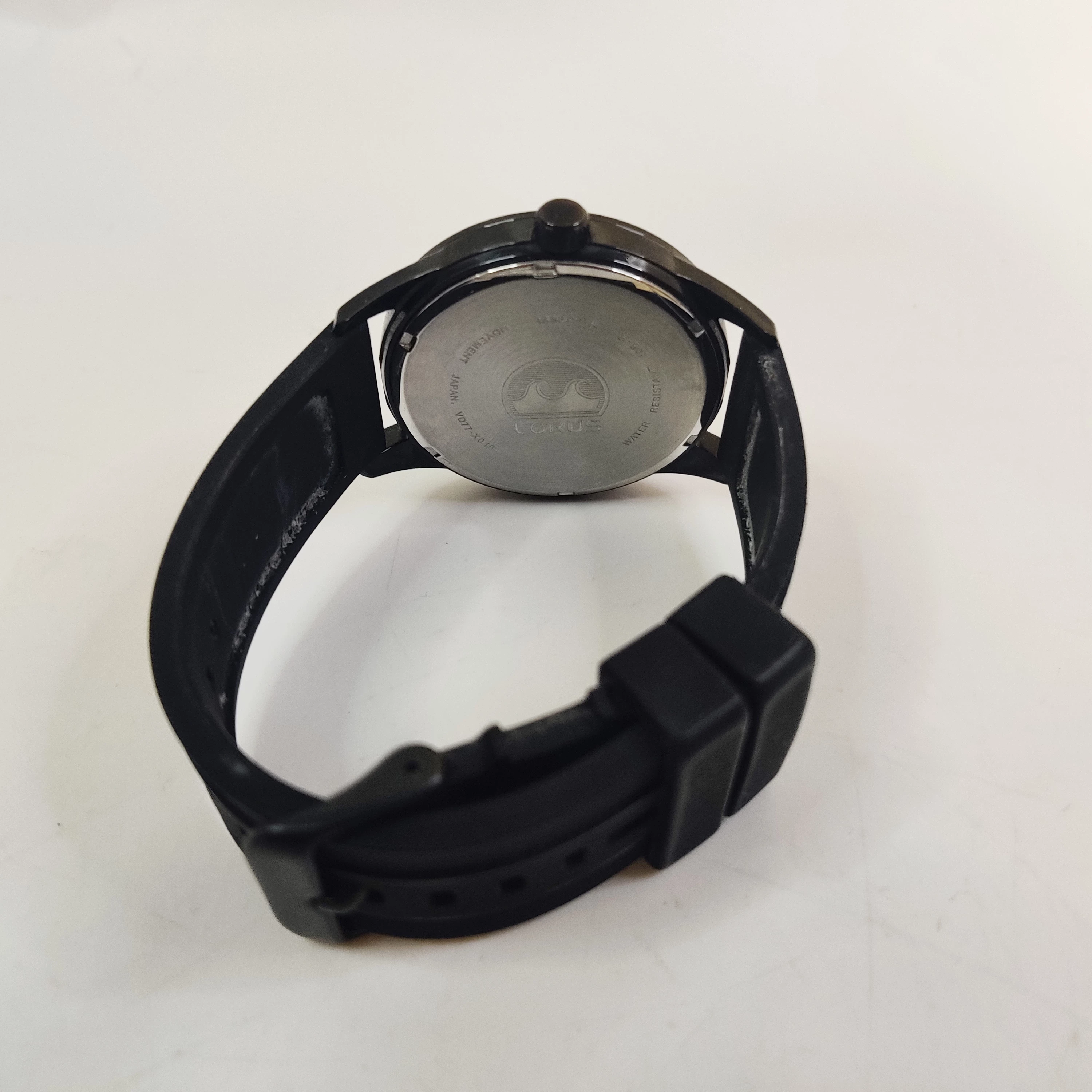 zegarek-lorus-vd77-x010-funkcje-220-2