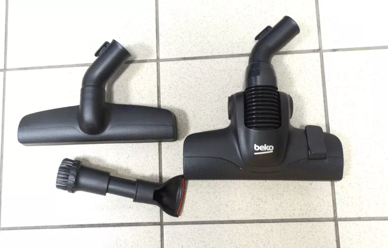 ODKURACZ BEZWORKOWY BEKO VCO 42702 AD KOMPLET