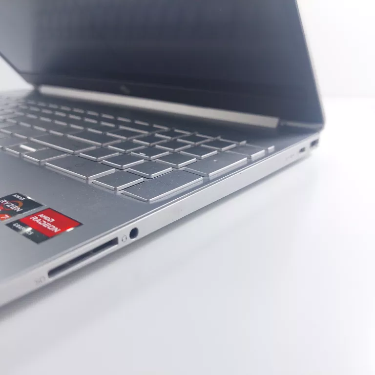LAPTOP HP 15S-EQ3204NW RYZEN 5 16GB RAM