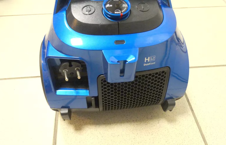 ODKURACZ BEZWORKOWY BEKO VCO 42702 AD KOMPLET