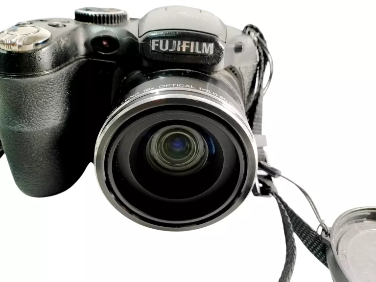 APARAT FUJIFILM FINEPIX S 2950