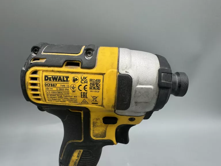 ZAKRĘTARKA DEWALT DCF887 ŁADOWARKA WALIZKA