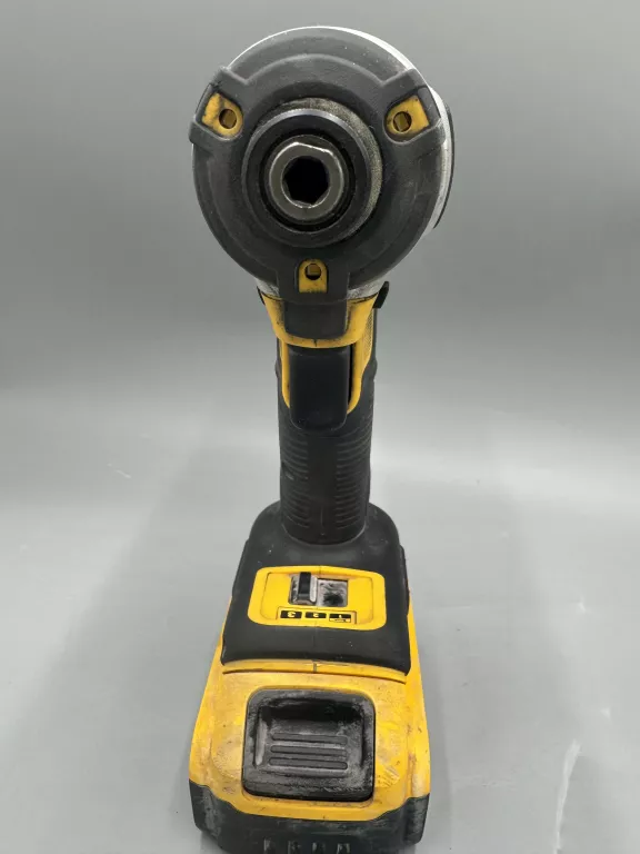 ZAKRĘTARKA DEWALT DCF887 ŁADOWARKA WALIZKA