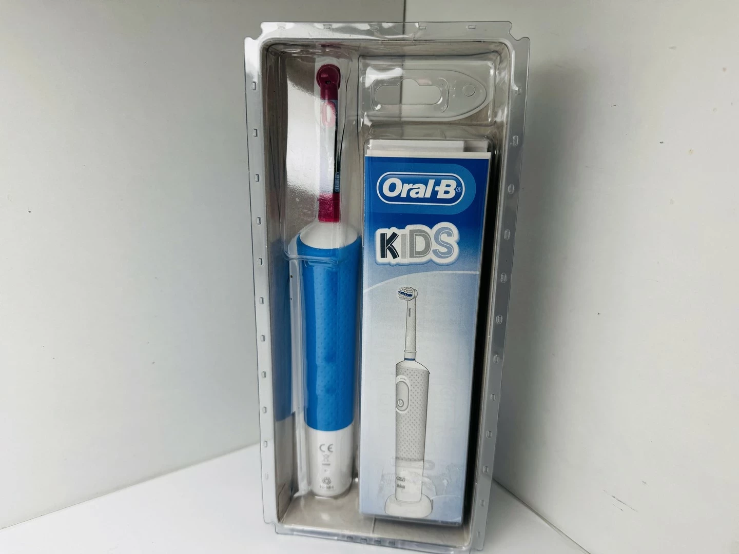 szczoteczka-do-zebow-oral-b-kraina-lodu-ean-gtin-5905255362543