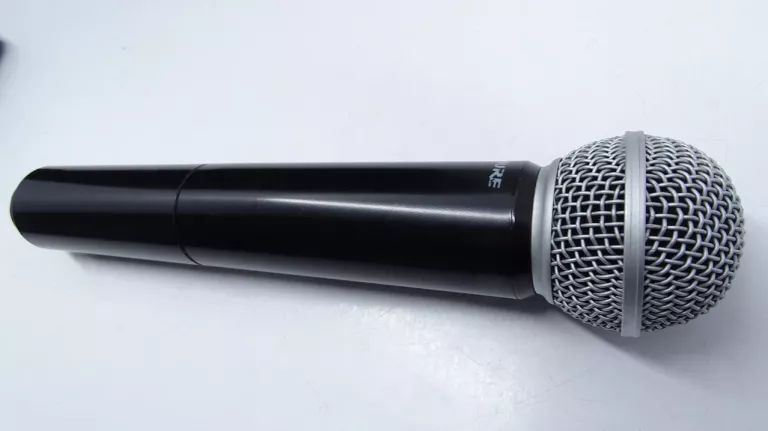 MIKROFON BEZPRZEWODOWY SHURE BLX2/SM58 Z ODBIORNIKIEM BLX4 T11 ZESTAW